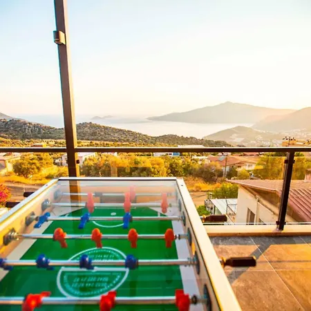 Gold Moon Hotel 4*