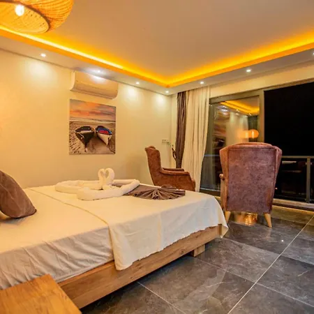 Hotel Gold Moon